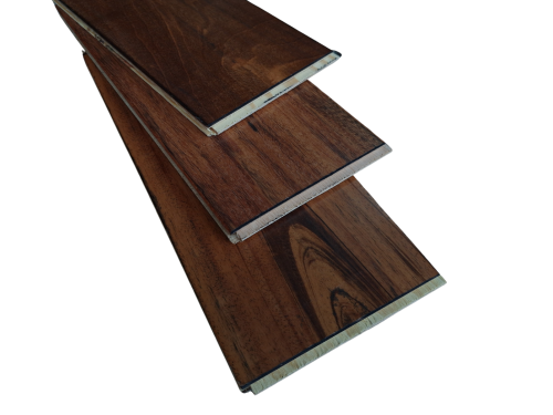 Detalhe das réguas do Piso de Madeira Multiestruturado Muiracatiara 12,5x131mm